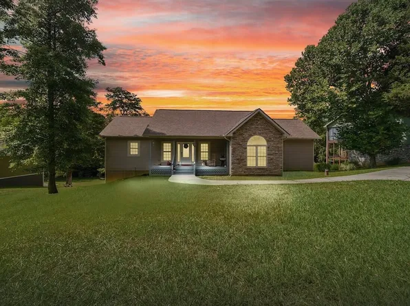 1636 Sequoyah Dr, Mooresburg, TN 37811