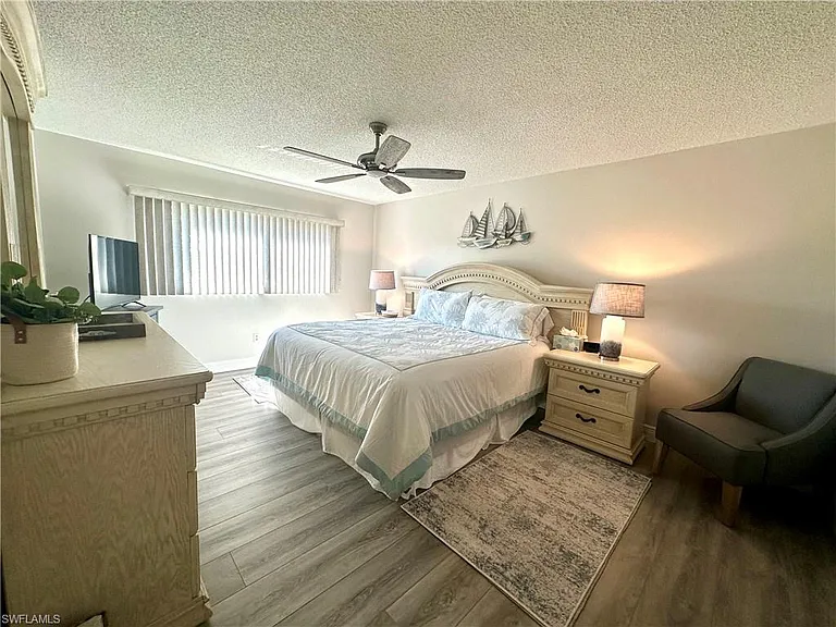 555 Park Shore Dr #B-311 — Photo 22