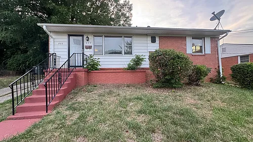 803 Cambridge St Photo 1