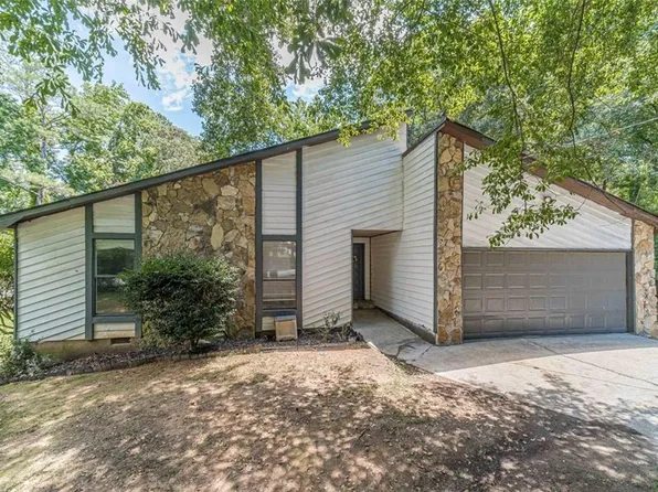 2956 Nappa Trl, Stone Mountain, GA 30087