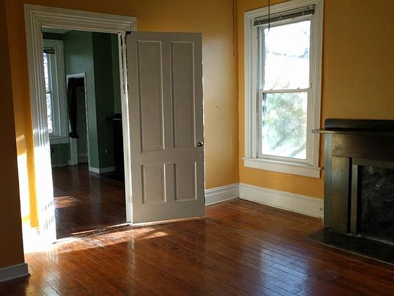 4th image of 405 W Marshall St #2