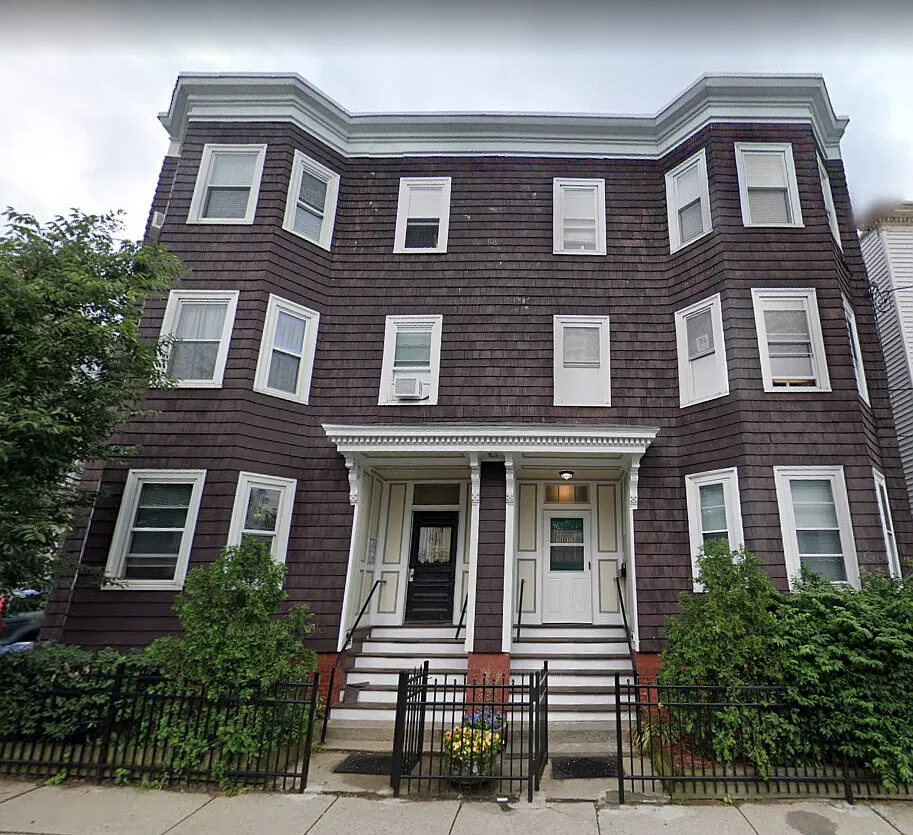 3 bed, $3,100 — Photo 2