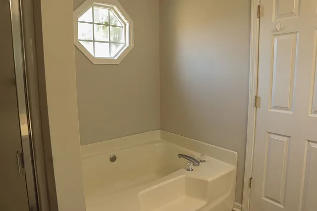 54 Lee Road 2095 — Photo 13