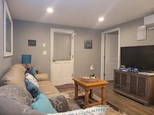 248B Bluefield Ave, Newbury Park, CA 91320