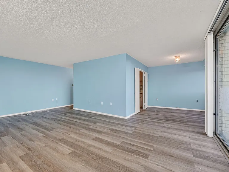 2500 N Van Dorn St #223-1 — Photo 6