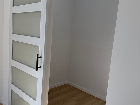 5th image of 2141 Pacific St #2