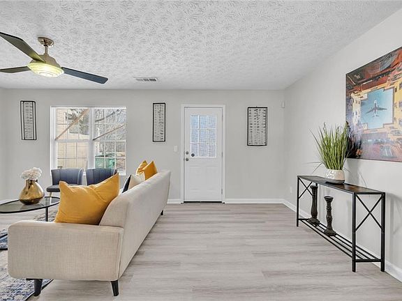 3rd image of 3021 Waldrop Cir