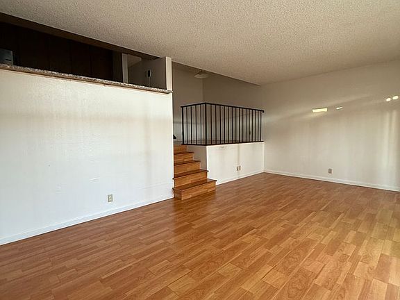5th image of 2007 Halford Ave APT 2
