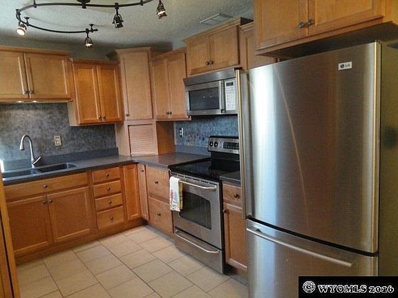 2nd image of 410 Andrews St