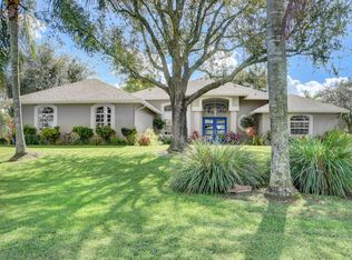 18610 Fishing Hawk Ln, Loxahatchee, FL 33470