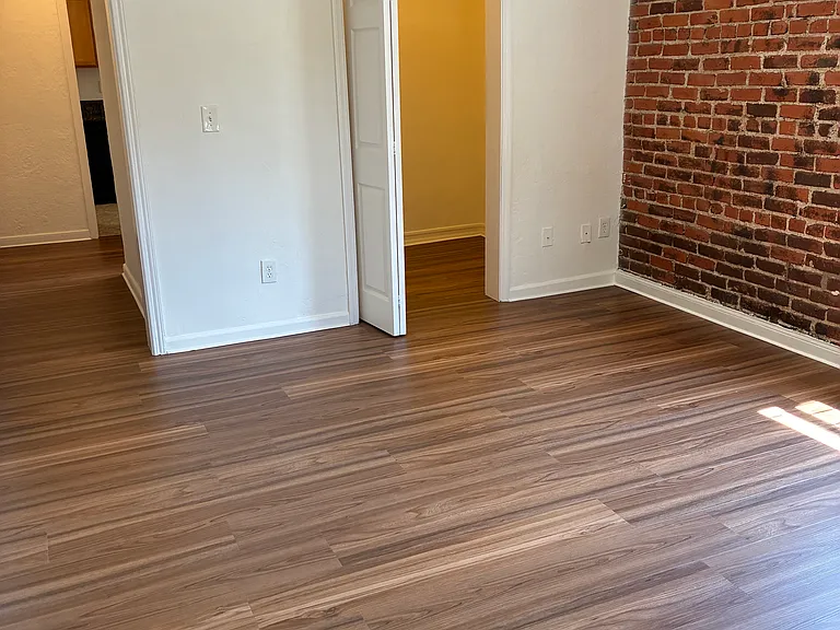 800 Las palmas LLC — Photo 7