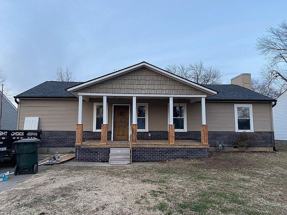 1st image of 204 E 12th Pl
