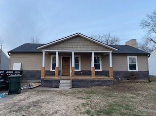 204 E 12th Pl, Claremore, OK 74017