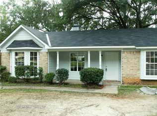 1849 Summer Place Dr E, Mobile, AL 36618