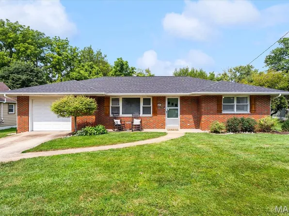 407 S Oak St, O'Fallon, IL 62269