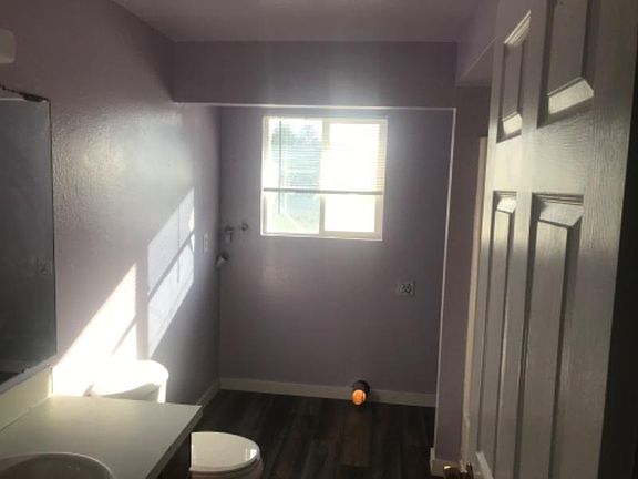 4th image of 2304 W 12th Ave #A