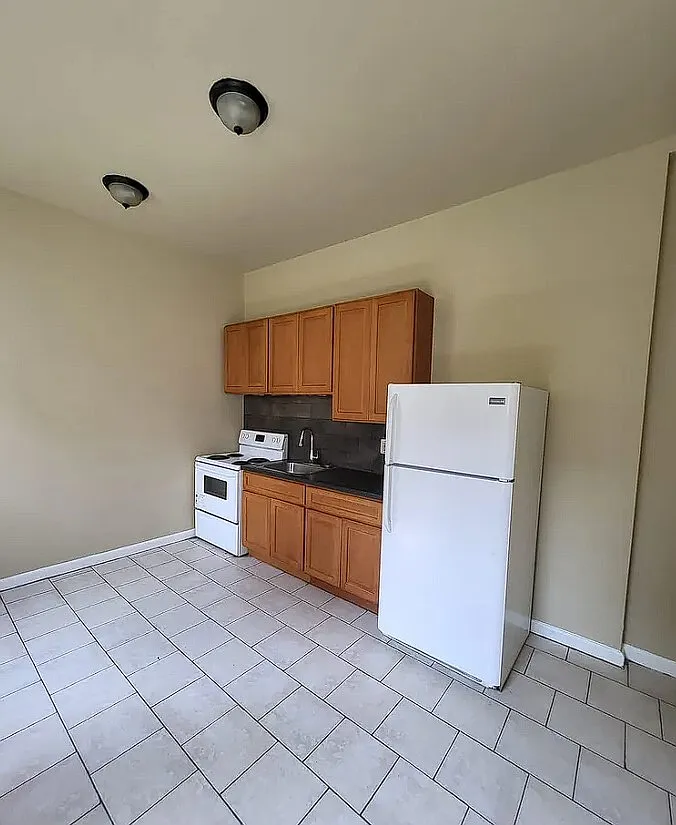38 North 51st Street — Photo 2