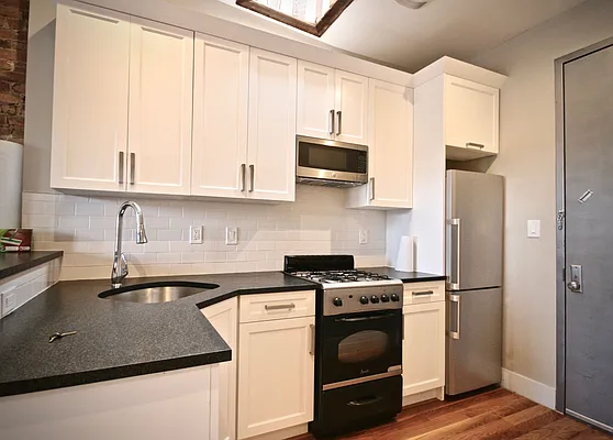 Rented by Rental Solutions Inc | media 19