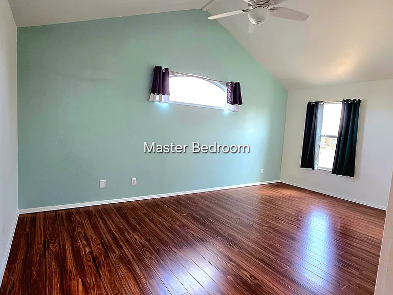 1270 Fountain Loop — Photo 11
