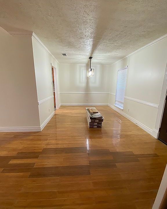 1st image of 10206 Sageglow Dr