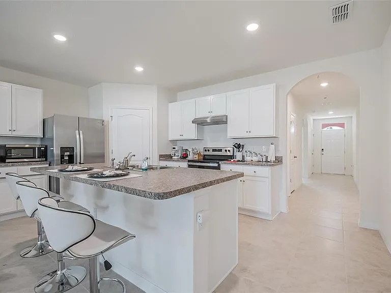 1126 Chichester Ct — Photo 18