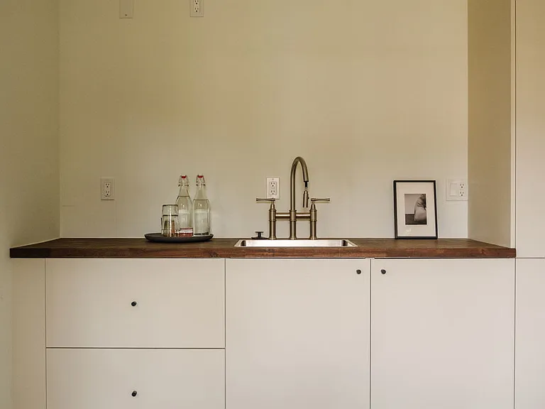 4190 McConnell Blvd — Photo 33
