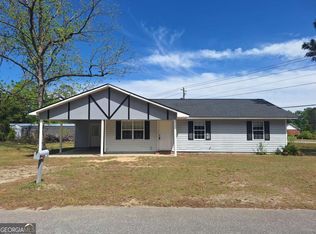 37 Faison St, Baxley, GA 31513