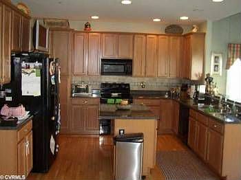 4th image of 9083 Barbette Ct