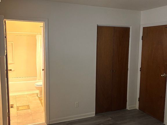 2nd image of 1747 Tuttle Ave #B