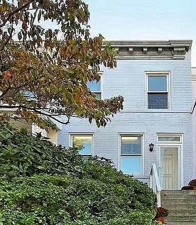 1st image of 2528 I St NW