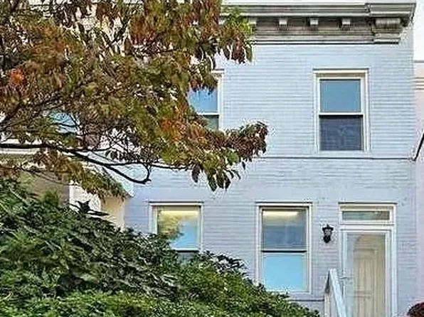 2528 I St NW, Washington, DC 20037