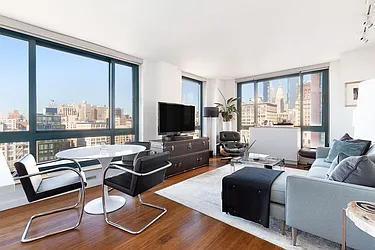Sold by Luxus Manhattan Realty
