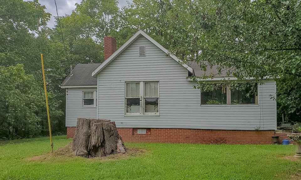 2nd image of 5015 Red Clay Rd