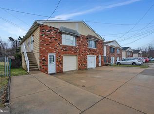 8937 Ashton Rd, Philadelphia, PA 19136