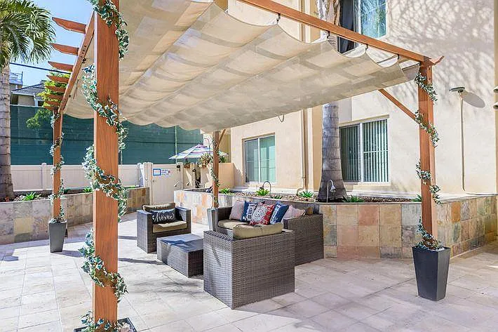 Del Rey Club Apartments — Photo 13