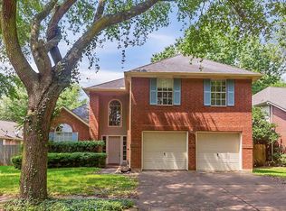 218 Rolling Plains Dr, Sugar Land, TX 77479