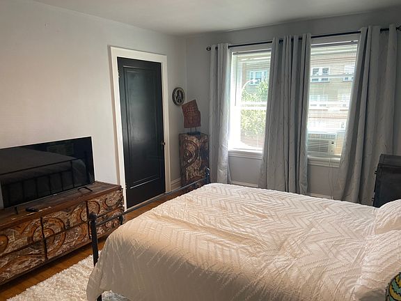 4th image of 4007 Wilmington Ave Floor 2