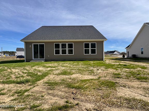 3rd image of 857 Fairway Road