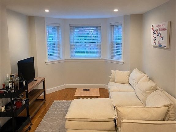 3rd image of 292 K St #B