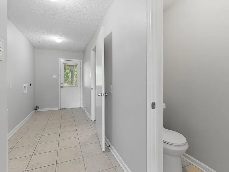 1122 Tigris Ln — Photo 24
