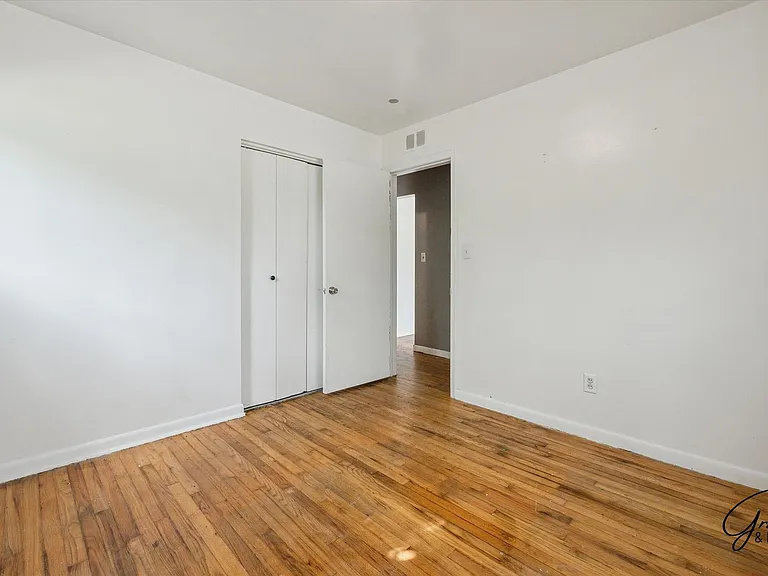 22843 Lambrecht Ave — Photo 11