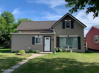 110 13th St NW, Devils Lake, ND 58301