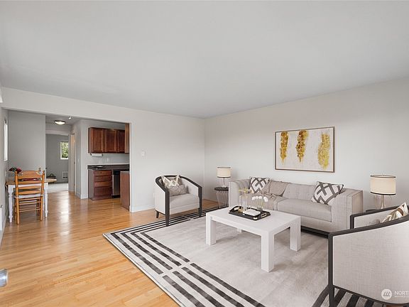 4th image of 1111 N K St. #204