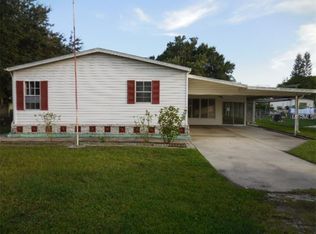 120 N Domino Dr, Ruskin, FL 33570