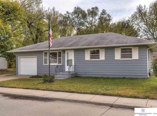 303 W Waring St, Valley, NE 68064