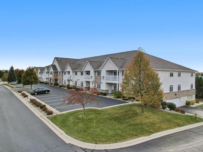1275 Shadowood CIRCLE #110, West Bend, WI, 53095