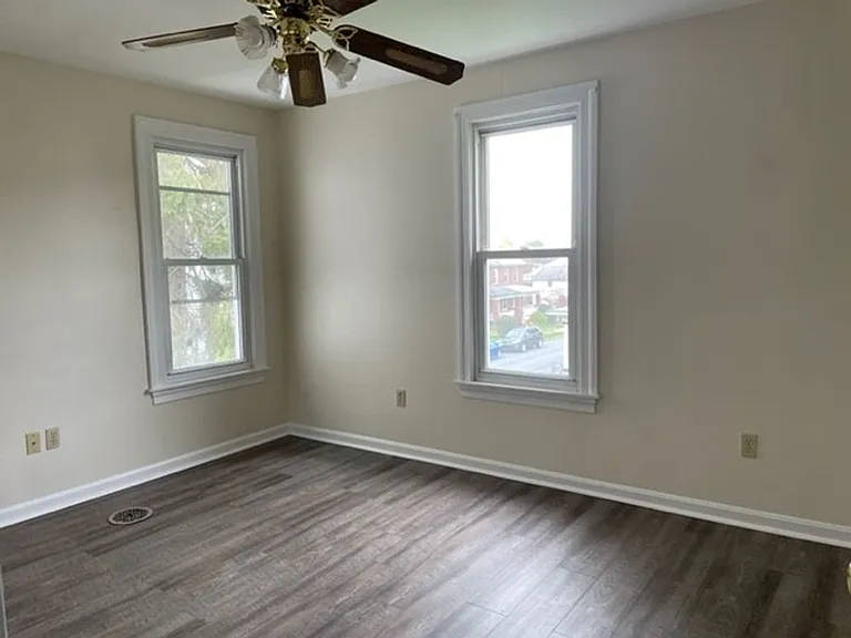 2717 Butler St — Photo 14