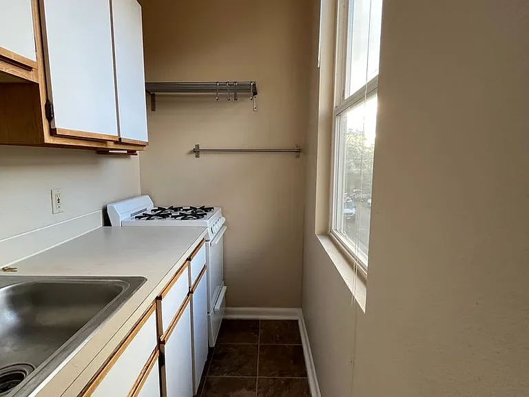Camdon - 1 Bedroom - Central District - Vintage Charm — Photo 5