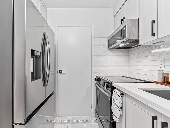4th image of 238 Albion Rd #607