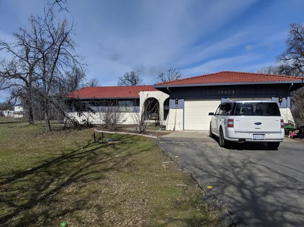 19434 Hollow Ln, Redding, CA 96003